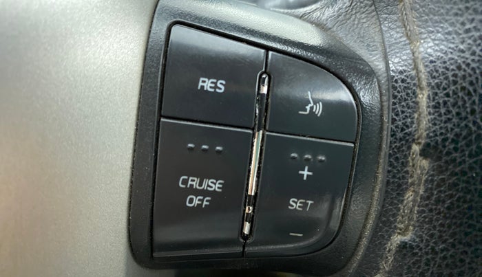 2018 Mahindra XUV500 W9, Diesel, Manual, 47,899 km, Adaptive Cruise Control