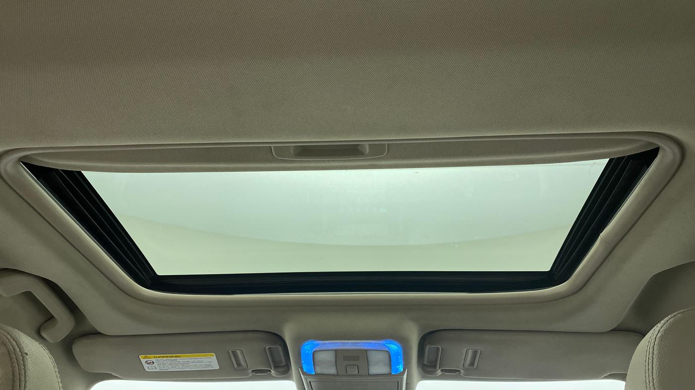 2018 Mahindra XUV500 W9, Diesel, Manual, 47,899 km, Moonroof/ Sunroof
