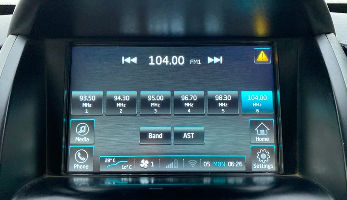 2018 Mahindra XUV500 W9, Diesel, Manual, 47,899 km, Infotainment System
