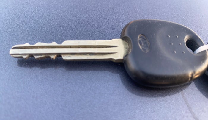 2015 Hyundai Eon MAGNA +, Petrol, Manual, 68,938 km, Key Close Up