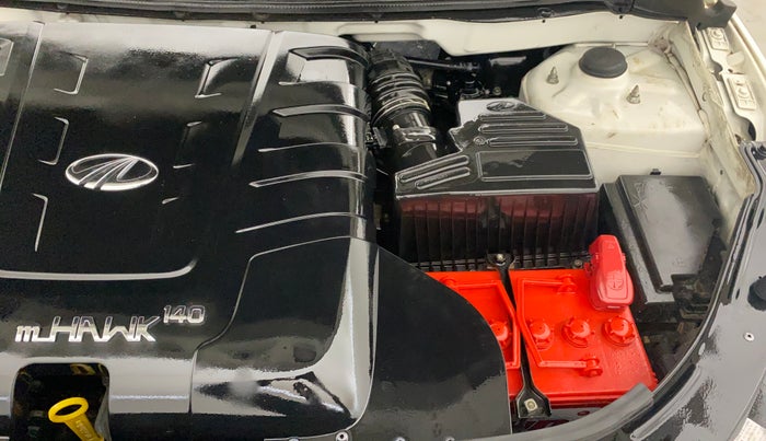 2017 Mahindra XUV500 W6, Diesel, Manual, 56,769 km, Engine View - Left