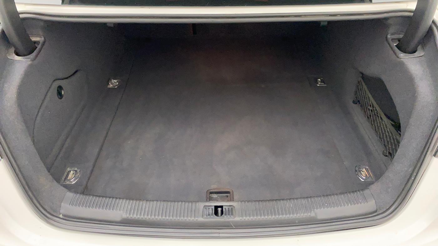 2011 Audi A6 2.0 TDI, Diesel, Automatic, 1,02,564 km, Boot Inside