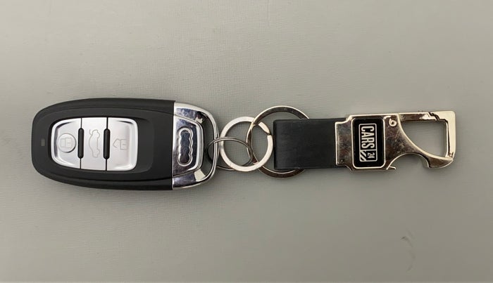 2011 Audi A6 2.0 TDI, Diesel, Automatic, 1,02,564 km, Key Close Up