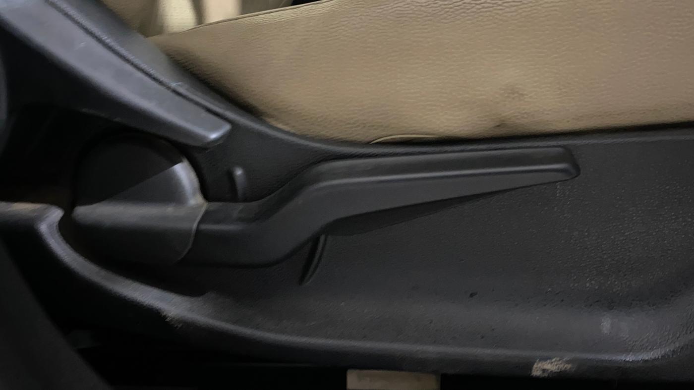 2020 Honda City 1.5L I-VTEC V CVT 5TH GEN, Petrol, Automatic, 77,157 km, Driver Side Adjustment Panel