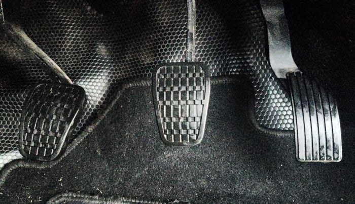 2024 Tata NEXON SMART+ 1.2 PETROL, Petrol, Manual, 30,711 km, Pedals