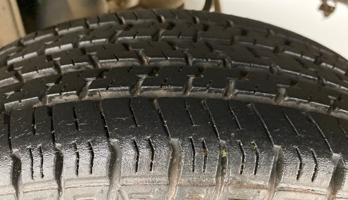 2016 Maruti Alto K10 VXI P, Petrol, Manual, 40,181 km, Left Rear Tyre Tread