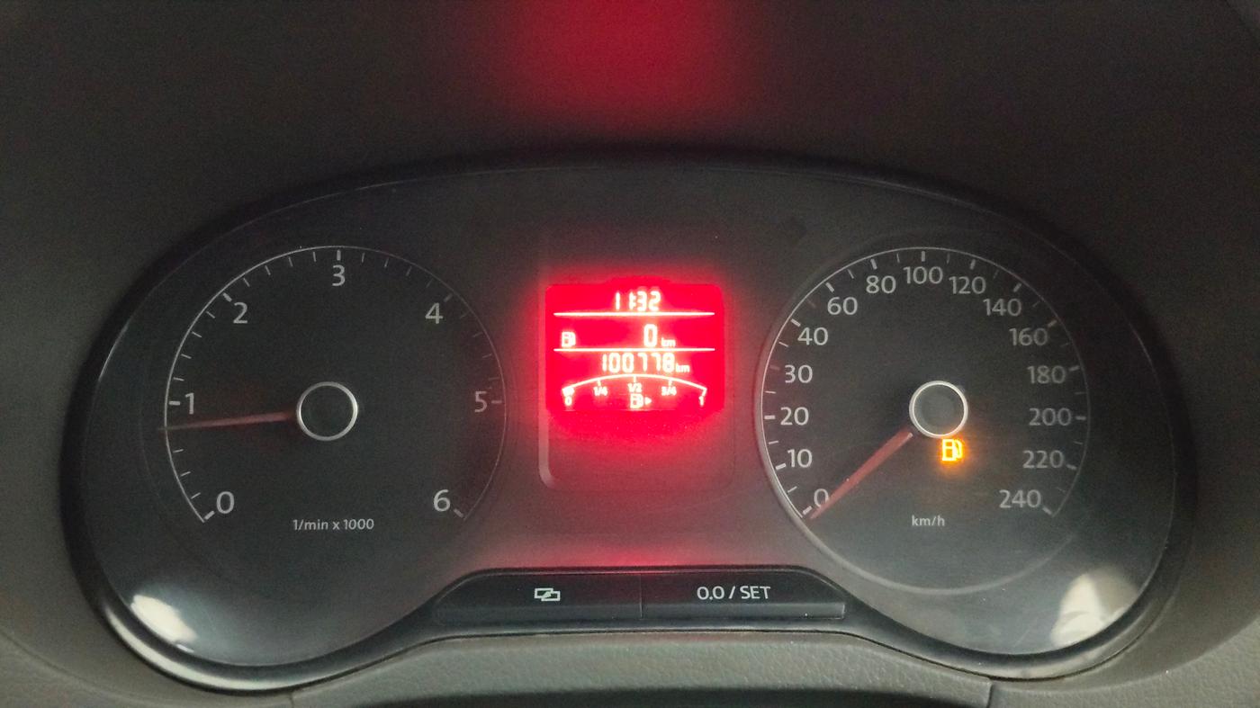 2013 Volkswagen Vento HIGHLINE DIESEL 1.6, Diesel, Manual, 1,00,752 km, Odometer Image