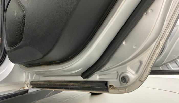 2018 Honda WR-V 1.5L I-DTEC S MT, Diesel, Manual, 51,943 km, Right rear door - Slightly rusted