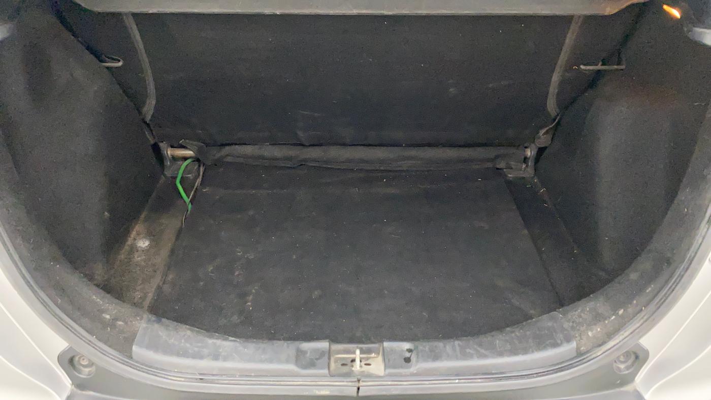 2018 Honda WR-V 1.5L I-DTEC S MT, Diesel, Manual, 51,943 km, Boot Inside