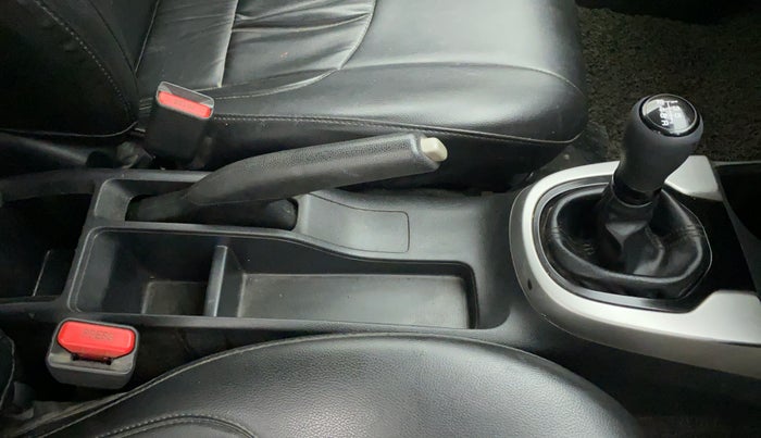 2018 Honda WR-V 1.5L I-DTEC S MT, Diesel, Manual, 51,943 km, Gear Lever