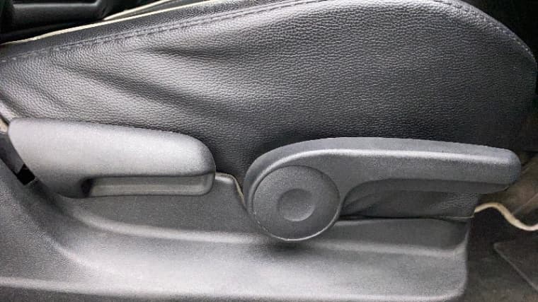 2017 Maruti Vitara Brezza ZDI PLUS, Diesel, Manual, 69,301 km, Driver Side Adjustment Panel