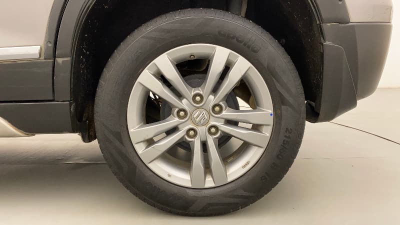 2017 Maruti Vitara Brezza ZDI PLUS, Diesel, Manual, 69,301 km, Left Rear Wheel