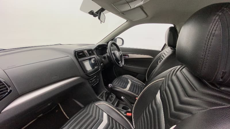 2017 Maruti Vitara Brezza ZDI PLUS, Diesel, Manual, 69,301 km, Right Side Front Door Cabin