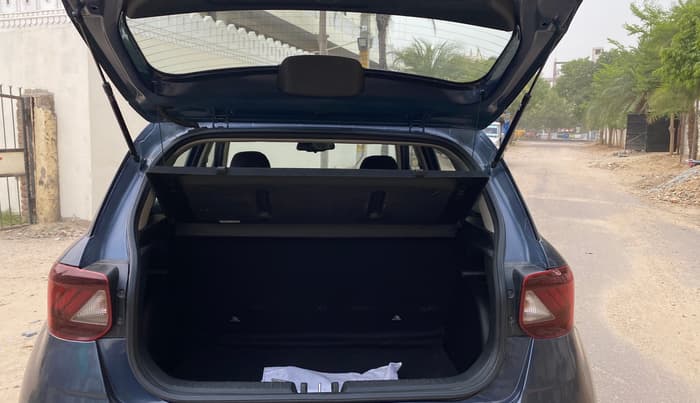 2021 Hyundai VENUE SX PLUS 1.0 TURBO DCT, Petrol, Automatic, 64,053 km, Boot Inside