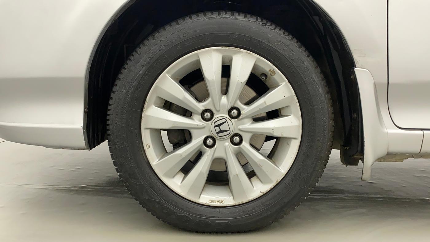 2013 Honda City 1.5L I-VTEC V MT SUNROOF, Petrol, Manual, 1,24,330 km, Left Front Wheel