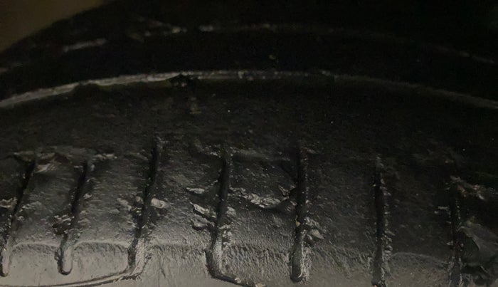 2016 Volkswagen Ameo HIGHLINE DSG 1.5 DIESEL , Diesel, Automatic, 99,263 km, Right Front Tyre Tread