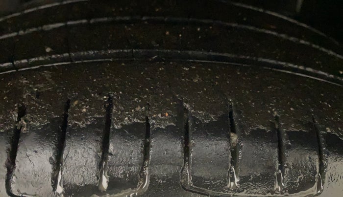 2016 Volkswagen Ameo HIGHLINE DSG 1.5 DIESEL , Diesel, Automatic, 99,263 km, Left Rear Tyre Tread