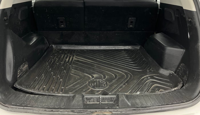 2020 MG HECTOR SHARP 1.5 DCT PETROL, Petrol, Automatic, 55,549 km, Boot Inside