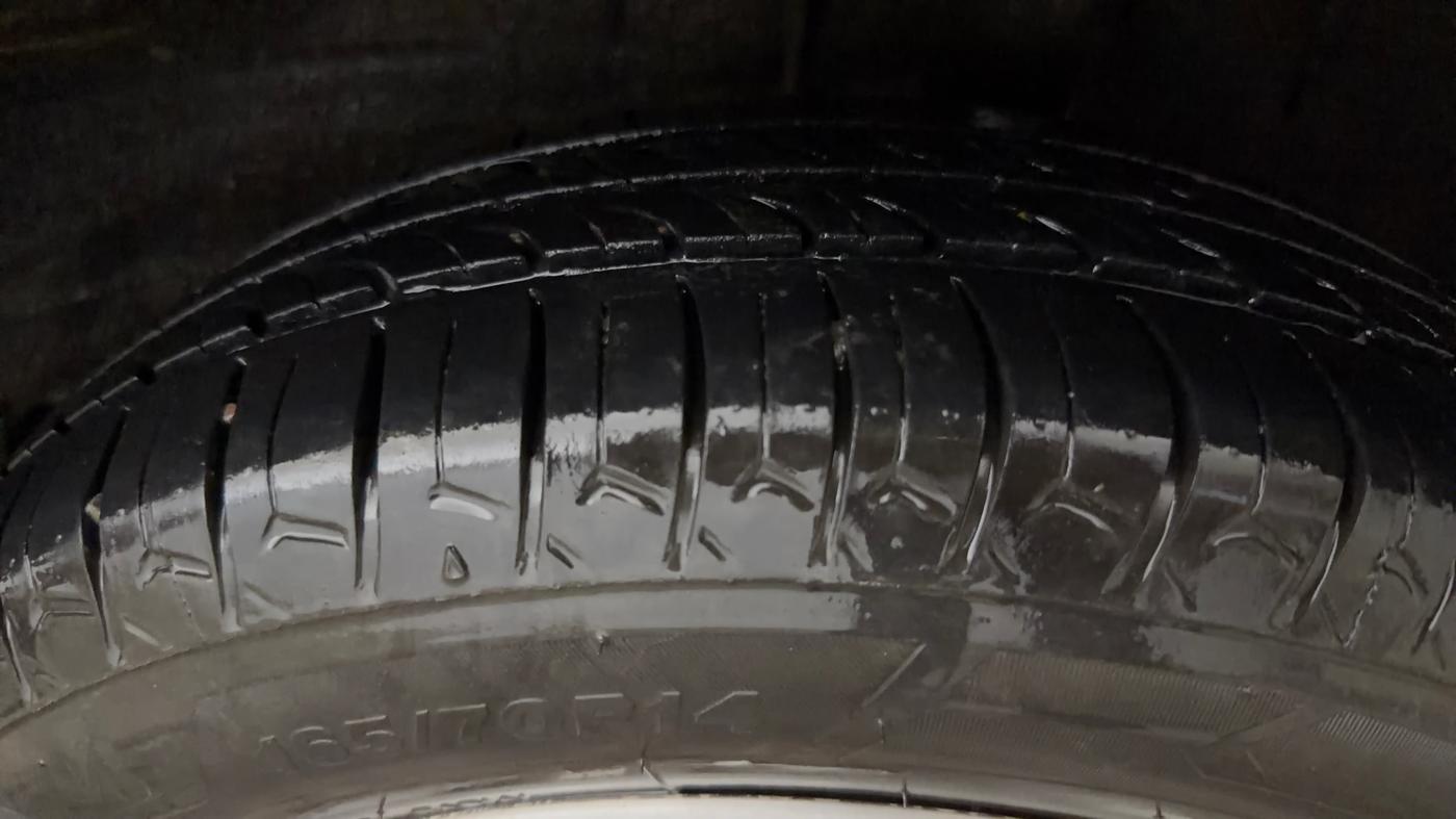 2021 Renault Kwid RXT 1.0 (O), Petrol, Manual, 57,905 km, Left Rear Tyre Tread