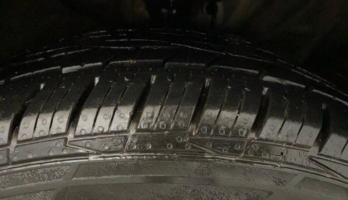 2018 Hyundai Creta SX (O) 1.6 PETROL, Petrol, Manual, 39,859 km, Right Front Tyre Tread