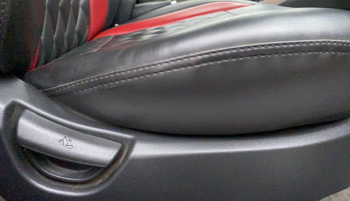 2017 Hyundai Grand i10 SPORTZ (O) 1.2 AT VTVT, Petrol, Automatic, 29,962 km, Driver Side Adjustment Panel