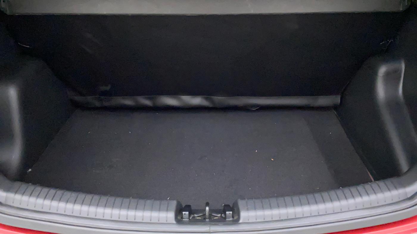 2017 Hyundai Grand i10 SPORTZ (O) 1.2 AT VTVT, Petrol, Automatic, 29,962 km, Boot Inside