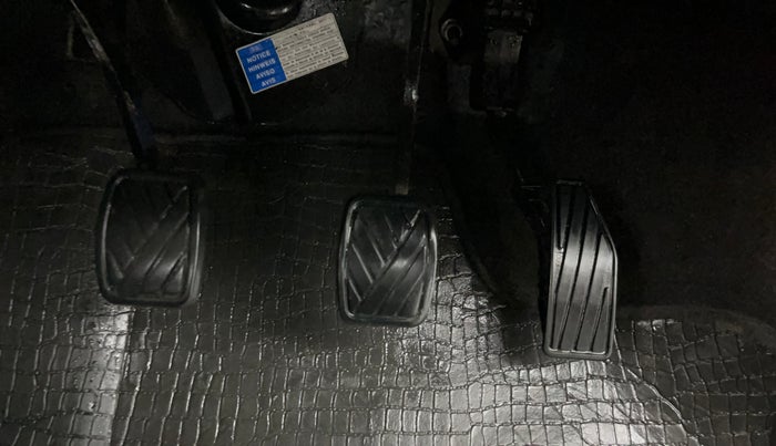 2019 Maruti Swift LXI, Petrol, Manual, 39,848 km, Pedals