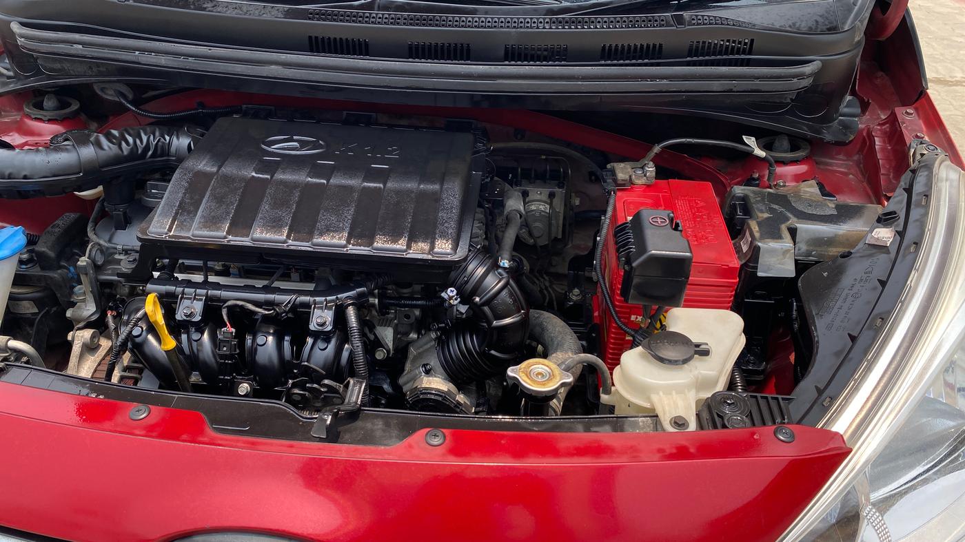 2019 Hyundai Grand i10 SPORTZ 1.2 KAPPA VTVT DUAL TONE, Petrol, Manual, 19,833 km, Engine View - Left