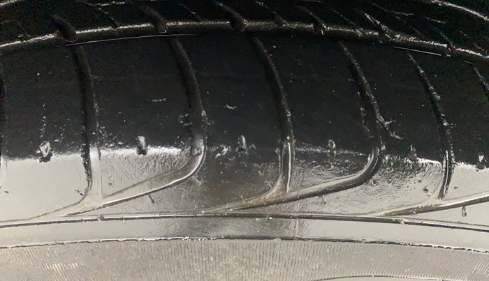 2018 Hyundai Creta E PLUS 1.6 PETROL, Petrol, Manual, 24,163 km, Left Front Tyre Tread