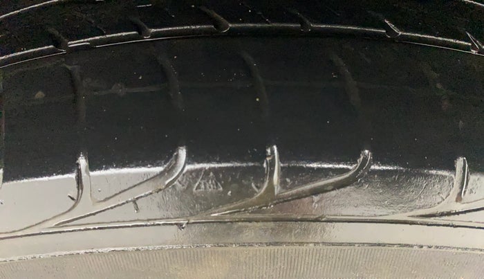 2018 Hyundai Creta E PLUS 1.6 PETROL, Petrol, Manual, 24,163 km, Left Rear Tyre Tread