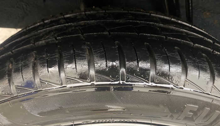 2019 Renault Kwid RXL, Petrol, Manual, 34,114 km, Right Rear Tyre Tread