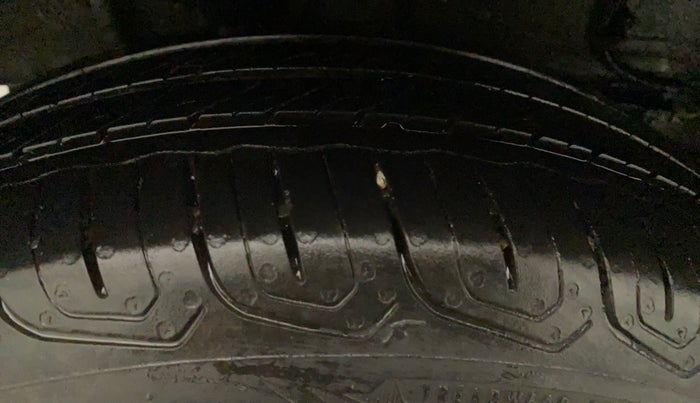 2022 Tata Tiago XT CNG, CNG, Manual, 15,656 km, Right Front Tyre Tread