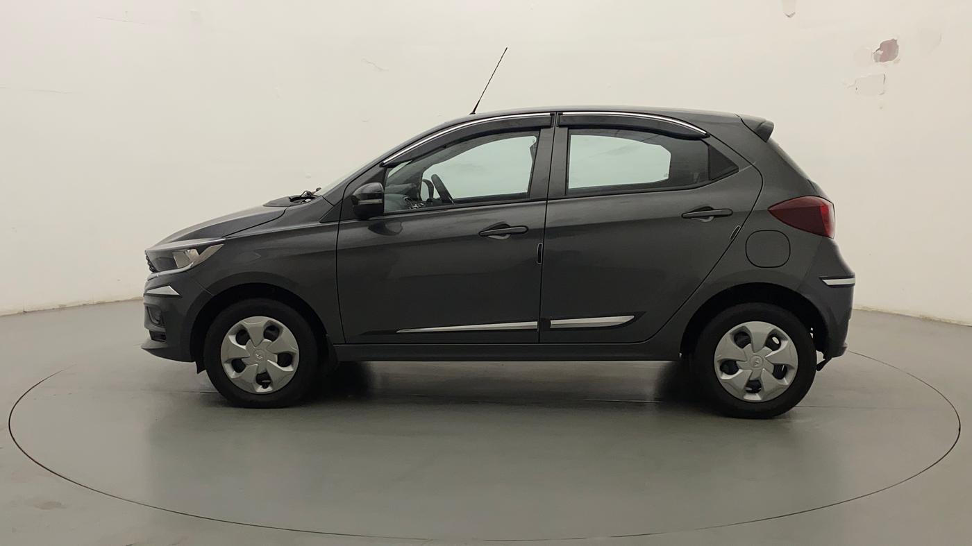 2022 Tata Tiago XT CNG, CNG, Manual, 15,656 km, Left Side