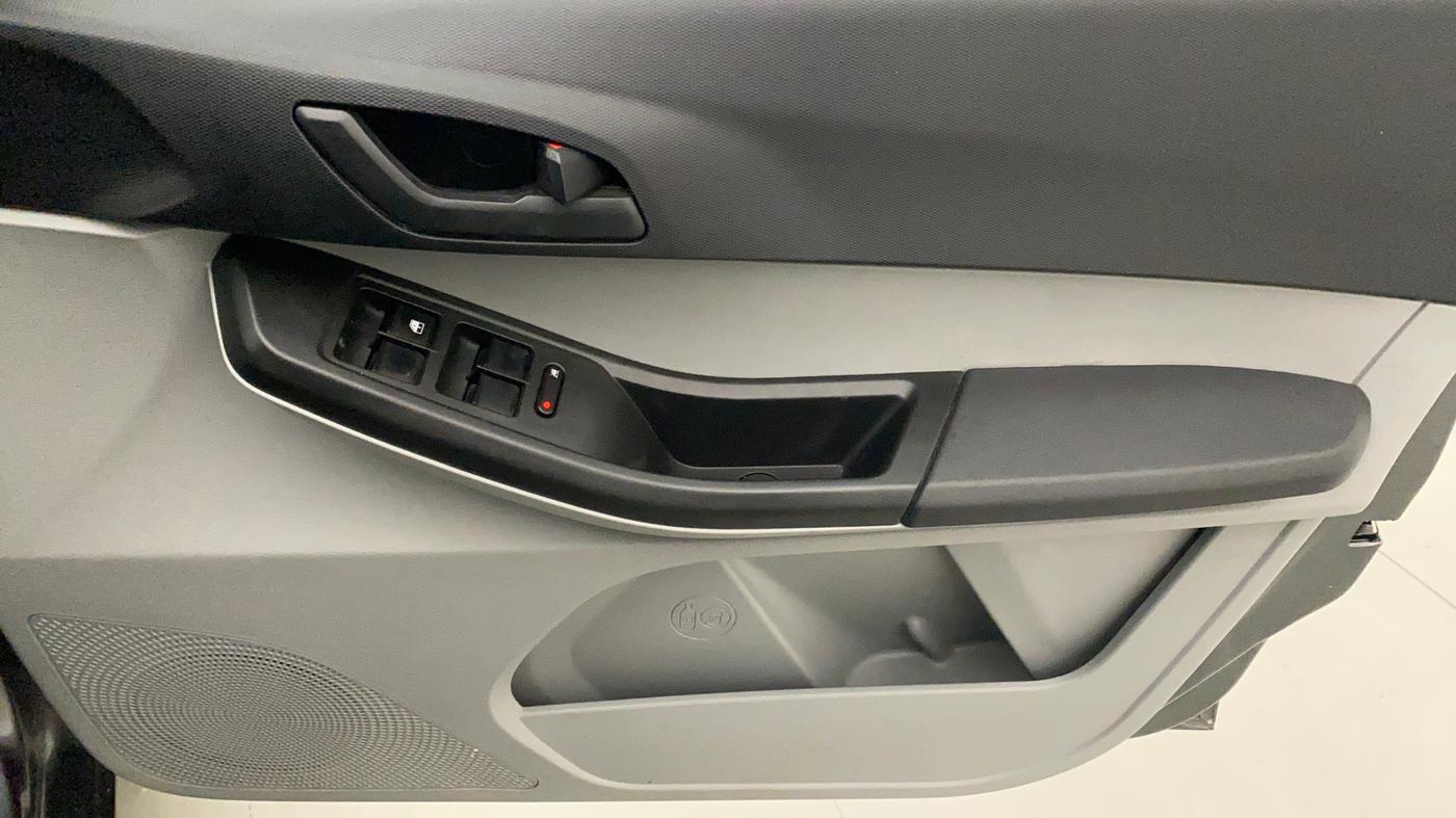 2022 Tata Tiago XT CNG, CNG, Manual, 15,656 km, Driver Side Door Panels Control