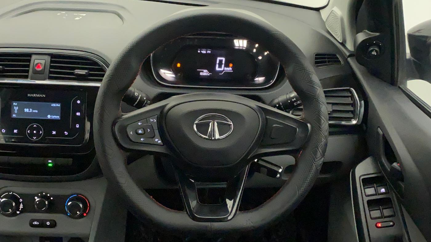 2022 Tata Tiago XT CNG, CNG, Manual, 15,656 km, Steering Wheel Close Up