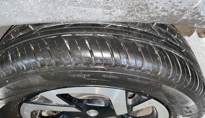 2022 Nissan MAGNITE XV PREMIUM, Petrol, Manual, 10,015 km, Left Rear Tyre Tread