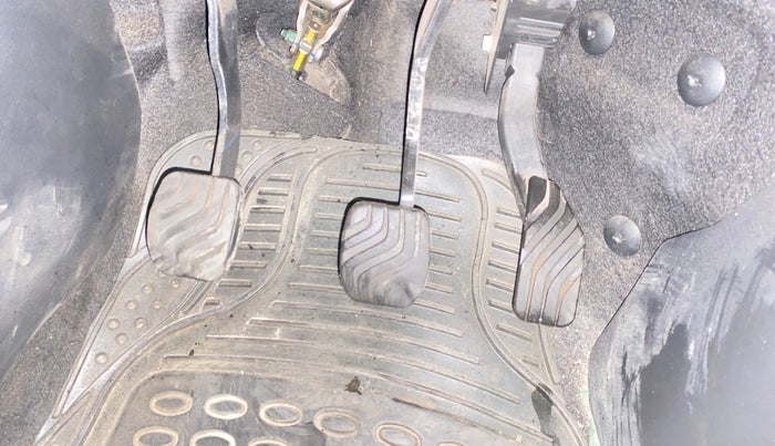 2022 Nissan MAGNITE XV PREMIUM, Petrol, Manual, 10,015 km, Pedals