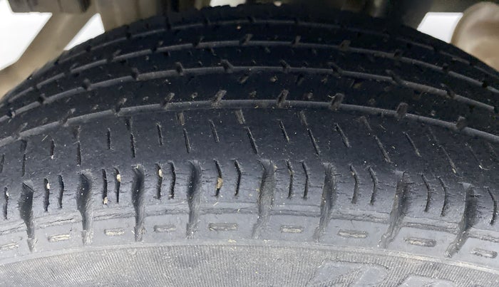 2015 Maruti Alto K10 VXI AMT, Petrol, Automatic, 55,844 km, Right Rear Tyre Tread