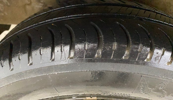 2021 Maruti New Wagon-R VXI 1.0, CNG, Manual, 72,366 km, Right Rear Tyre Tread