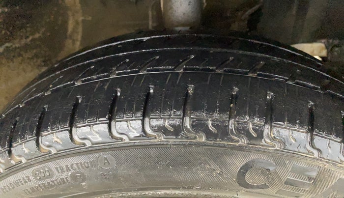 2021 Maruti New Wagon-R VXI 1.0, CNG, Manual, 72,366 km, Right Front Tyre Tread