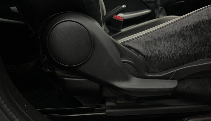 2018 Maruti Baleno ALPHA PETROL 1.2, Petrol, Manual, 63,358 km, Driver Side Adjustment Panel