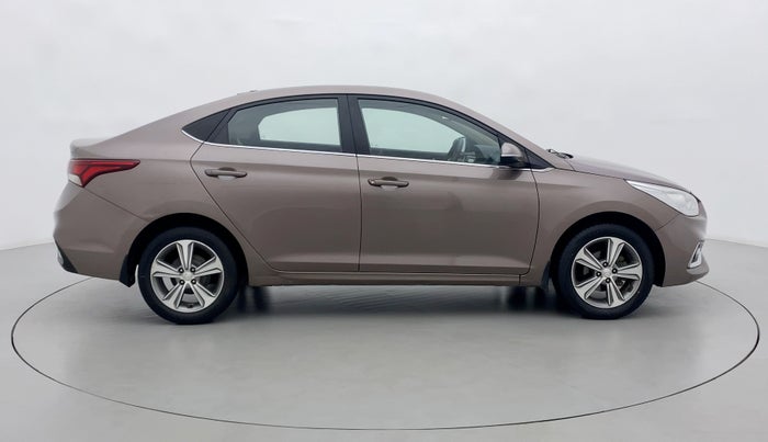 2017 Hyundai Verna 1.6 VTVT SX, Petrol, Manual, 61,844 km, Right Side View