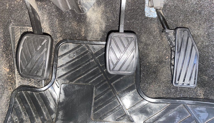 2022 Toyota Glanza E, Petrol, Manual, 23,917 km, Pedals