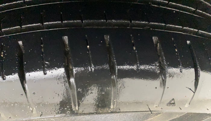 2022 Toyota Glanza E, Petrol, Manual, 23,917 km, Left Rear Tyre Tread