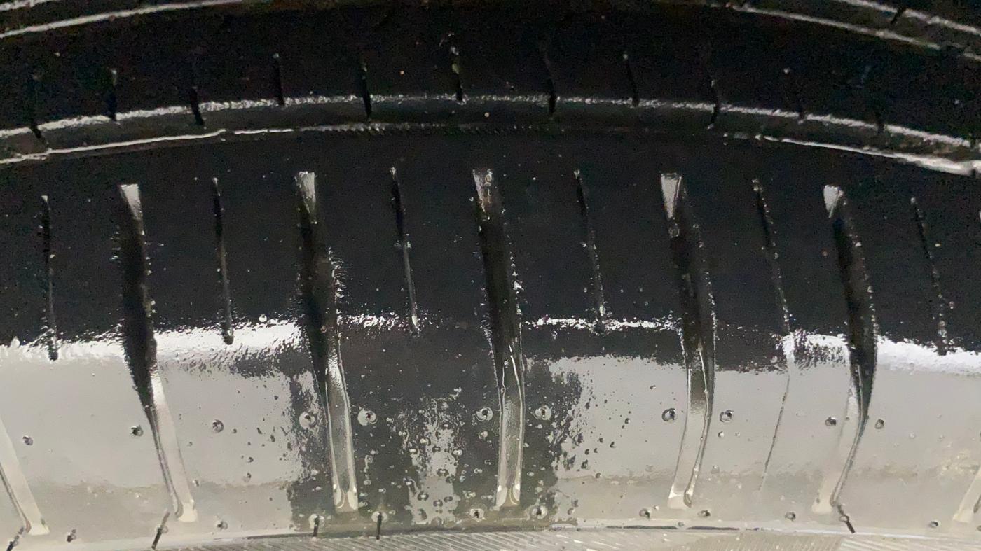 2022 Toyota Glanza E, Petrol, Manual, 23,917 km, Right Rear Tyre Tread