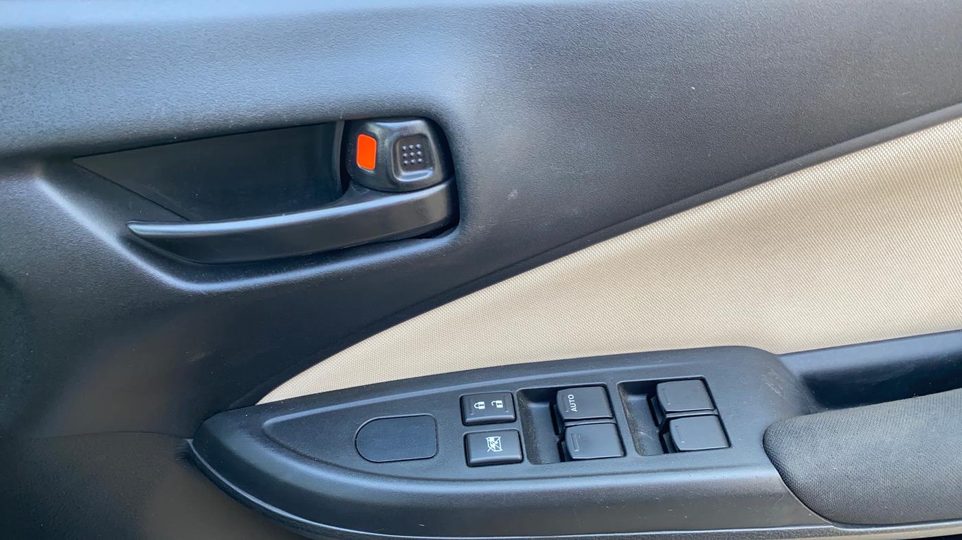 2022 Toyota Glanza E, Petrol, Manual, 23,917 km, Driver Side Door Panels Control