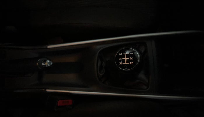 2018 Maruti Baleno DELTA PETROL 1.2, Petrol, Manual, 61,767 km, Gear Lever