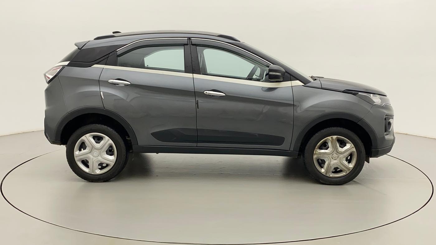 2022 Tata NEXON XM PLUS SUNROOF PETROL, Petrol, Manual, 22,732 km, Right Side View