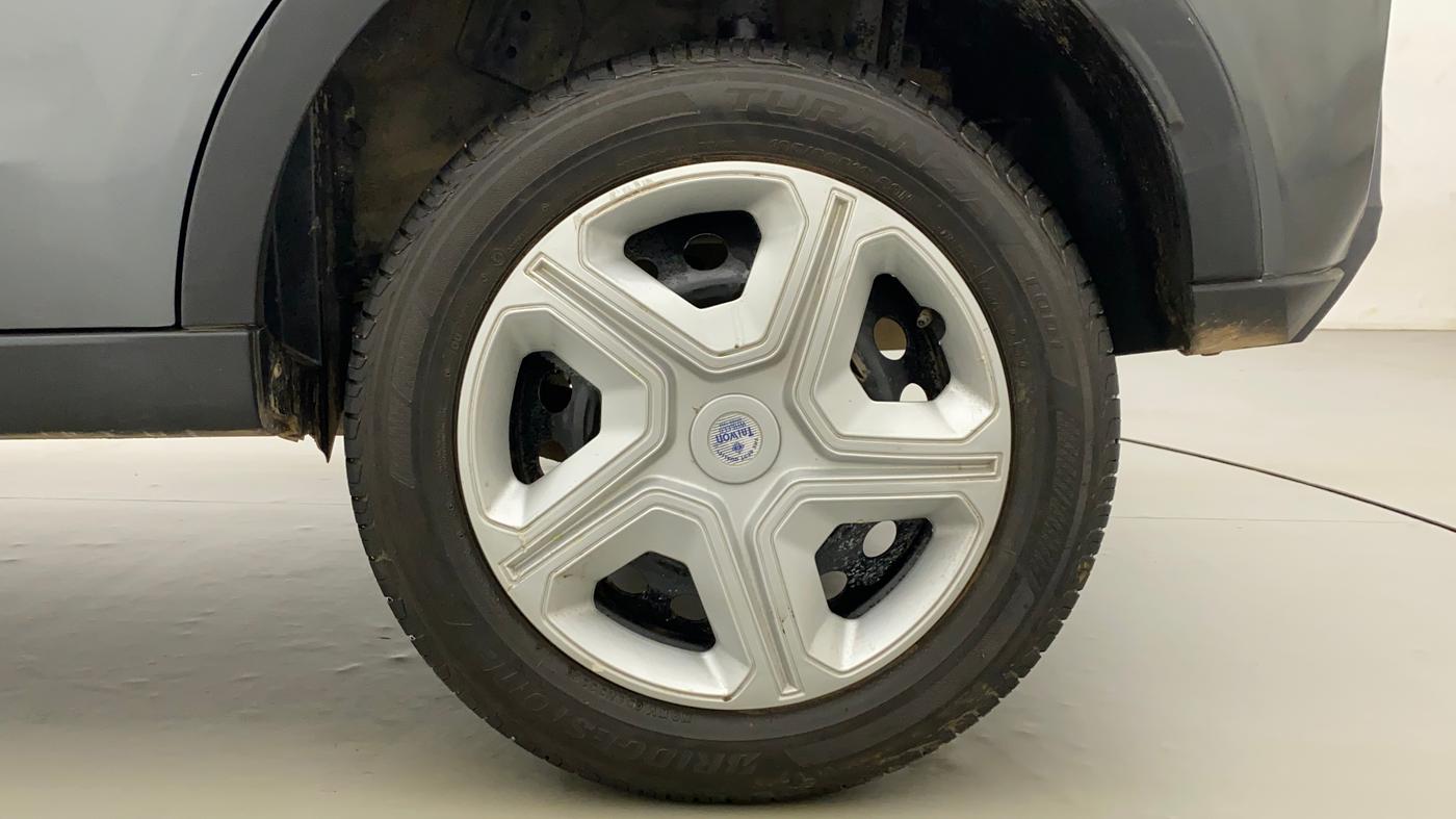 2022 Tata NEXON XM PLUS SUNROOF PETROL, Petrol, Manual, 22,732 km, Left Rear Wheel