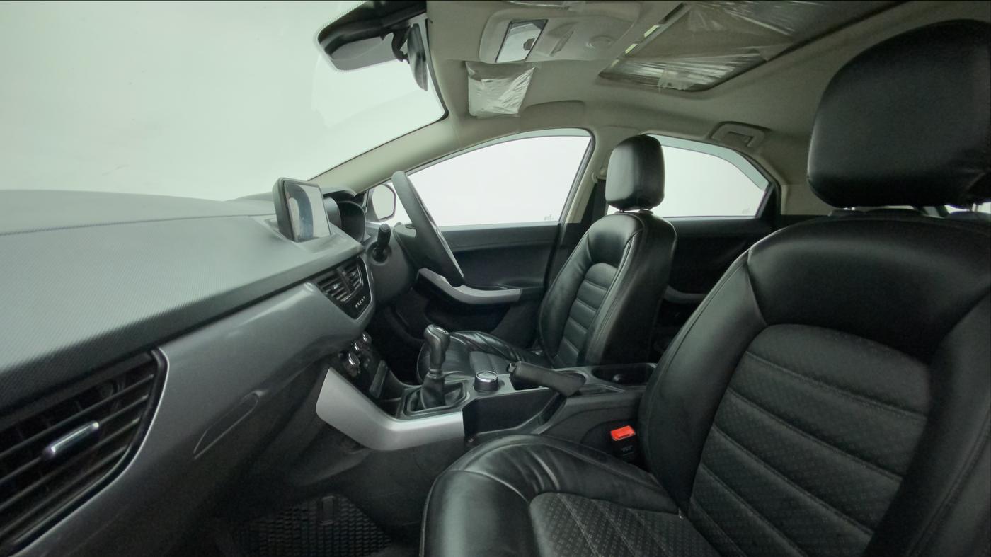 2022 Tata NEXON XM PLUS SUNROOF PETROL, Petrol, Manual, 22,732 km, Right Side Front Door Cabin